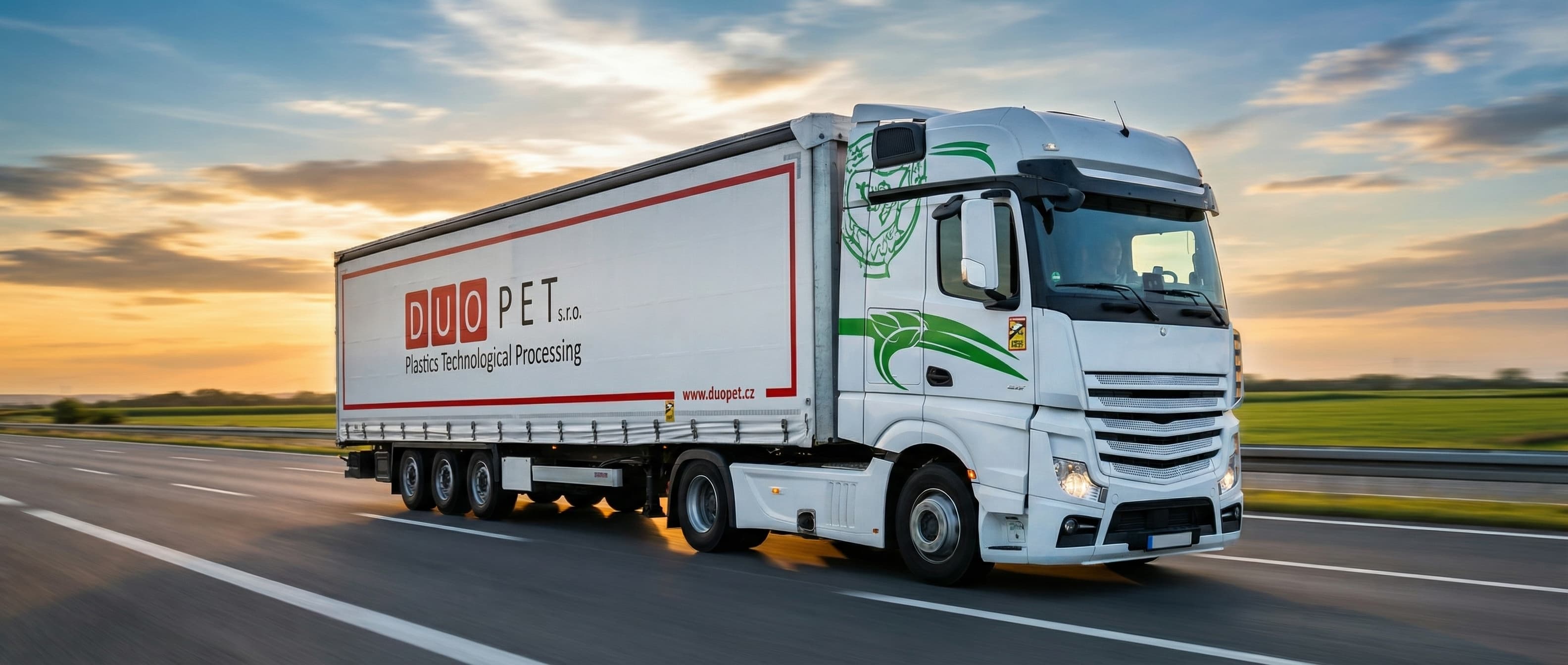 Kamion DUOPET — přeprava plastových materiálů po Evropě